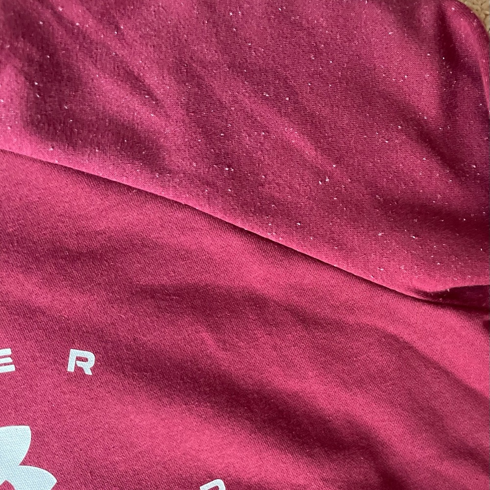 Under Armour Small Burgundy Kanga Pocket Hoodie Speckled sleeves and hood NWT - Picture 8 of 8
